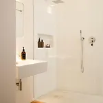 Design Loft In The Heart Of -bright For 4 *