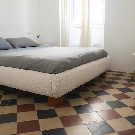 Apartment Design Loft In The Heart Of -bright For 4 Olbia